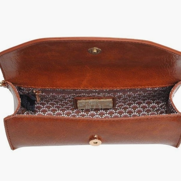 Moda Luxe Wristlet Bag - Picture 7 of 8